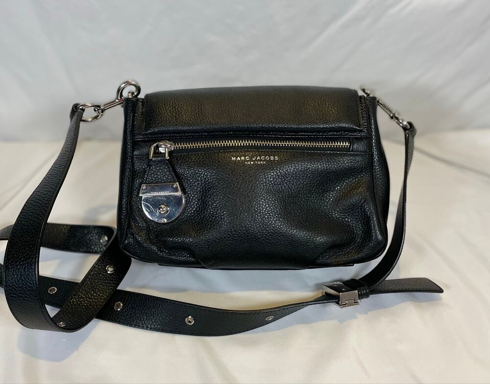 Marc Jacobs The Standard Mini Black Pebbled Leather Crossbody Bag M0010980